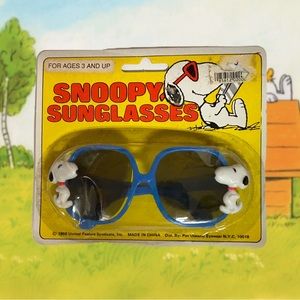 1958 Snoopy Kids Sunglasses unopened